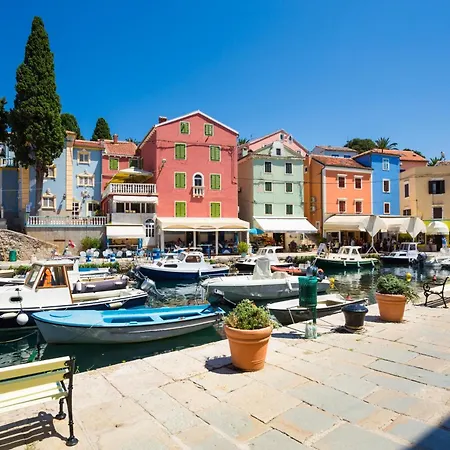 Astra 2 Harbour View - Happy Apartment Veli Losinj