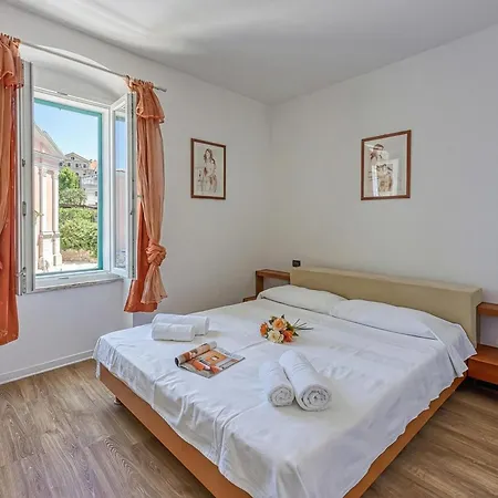 Astra 2 Harbour View - Happy Apartamento *