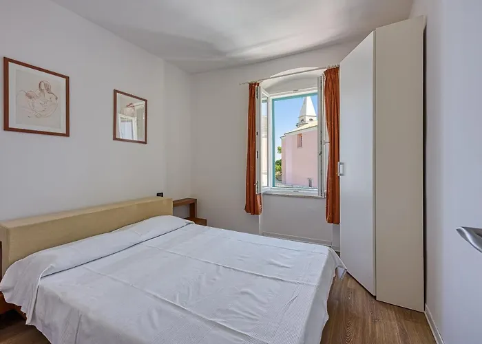 Astra 2 Harbour View - Happy Apartamento *
